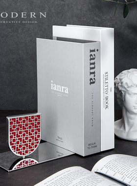 modern新中式风样板房刻字书立