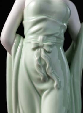 陶瓷摆件青瓷轻舞美人酒店装饰品