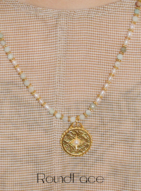 RoundFace珠光系列⾦⾊多宝⽯⽴体项链复古⼿⼯款
