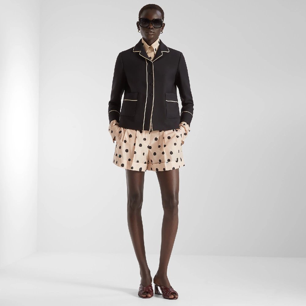 1h可退 欧洲直邮FENDI 芬迪 25秋冬 FR6690AVJQF1UKB 女士 短裤,淘宝优惠券,粉丝福利购,淘宝优惠卷