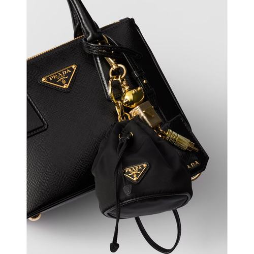 香港直邮Prada Mini Icon Re-Nylon 包袋吊饰 1TT2022DMK - 图2