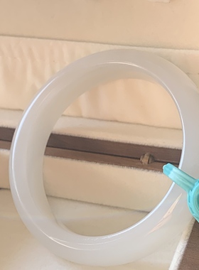 轮胎玉手镯白玉手镯新疆和田玉女