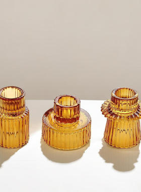 Glasscandleholdersetwith