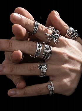European and American trend skull serpentine ring欧美潮戒指