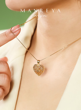 Manreya爱心镂空简约吊坠项链