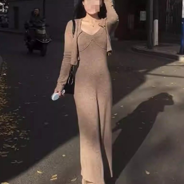 复古性感时尚套装裙女秋季新款长袖开衫外套V领吊带连衣裙两件套,淘宝优惠券,粉丝福利购,淘宝优惠卷