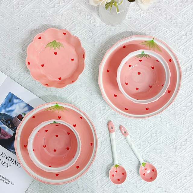 Strawberry bowl plate tableware Chinese household combination pink girl heart underglaze colored rice bowl instant noodles bowl baking