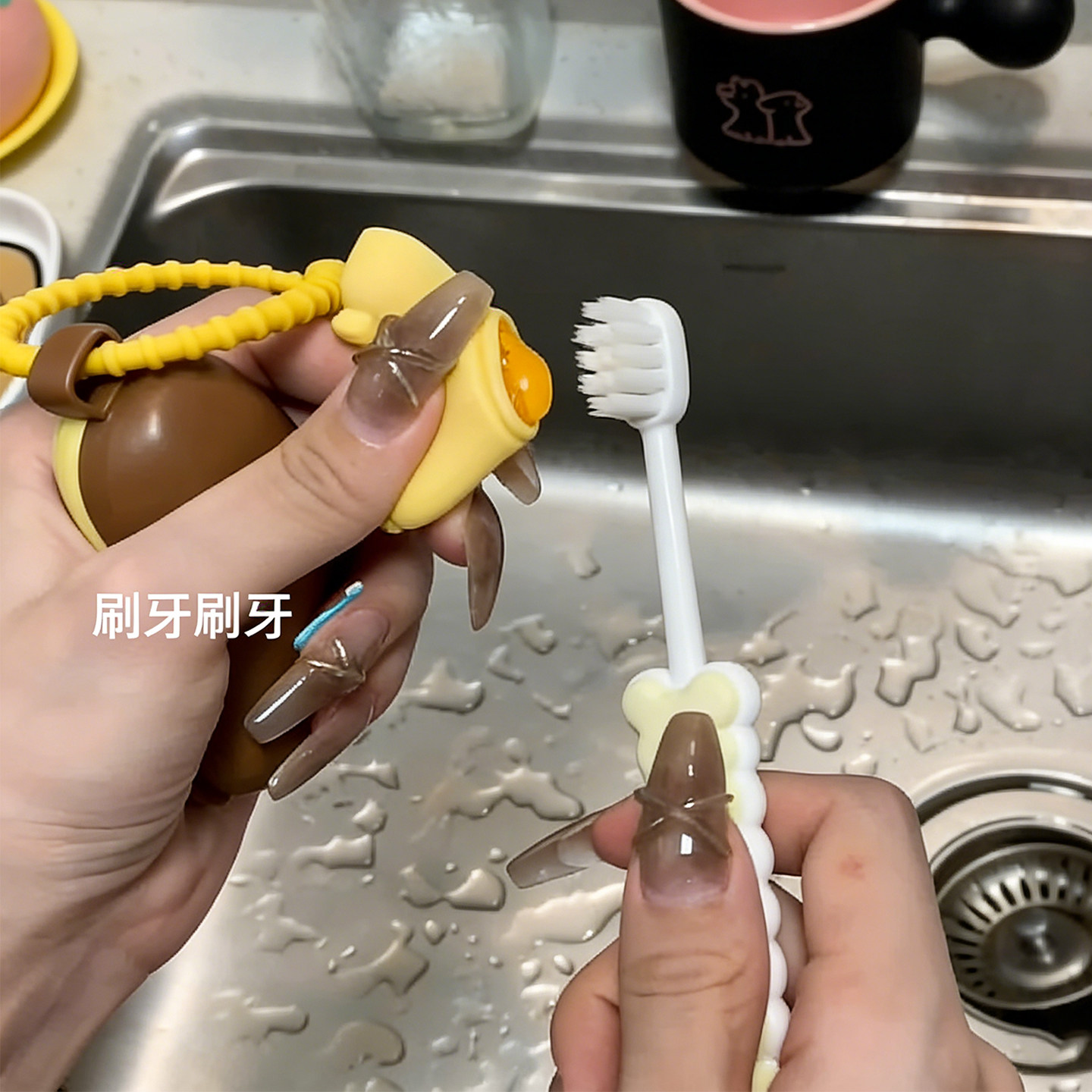 香蕉牙刷头保护壳便携式牙刷牙膏收纳防尘旅行好物电动牙刷收纳套,淘宝优惠券,粉丝福利购,淘宝优惠卷