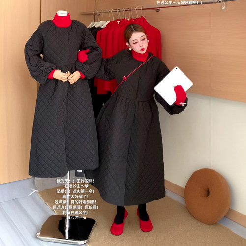 韩系菱格气质收腰夹棉连衣裙女冬季新款小众加厚保暖棉服裙子大衣 - 图1