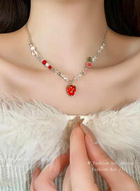 多巴胺流苏红色草莓项链女款2024新款轻奢小众颈链锁骨链女高级感