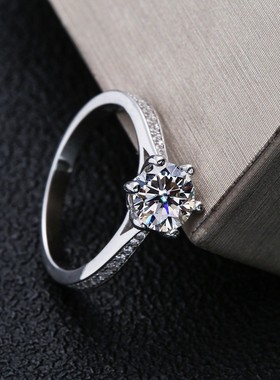 微镶六爪求婚戒轻奢百搭戒指