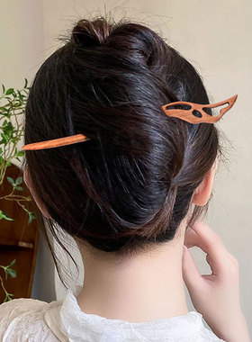 真桃木簪子雷击木道士非遗木雕送女朋友成品女古风高级感小众发髻