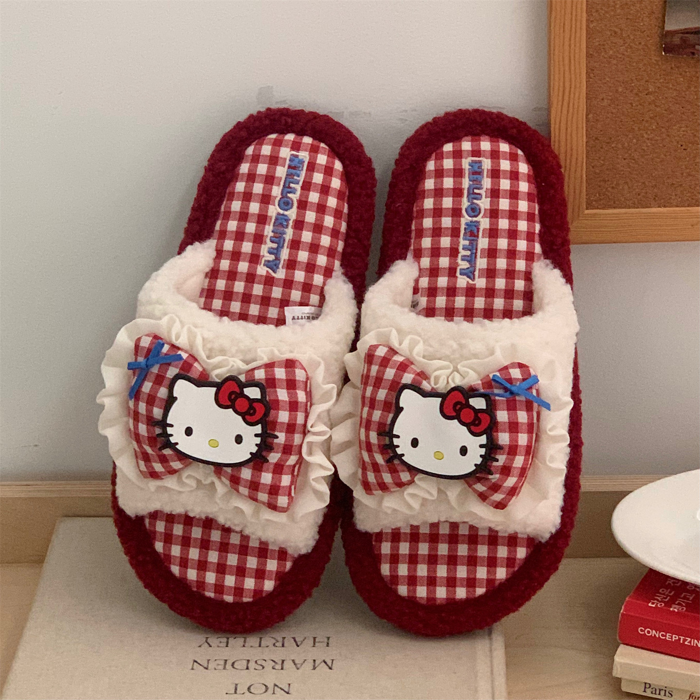 细细条居家防滑可爱地板毛毛拖鞋女冬正版HelloKitty一字棉拖鞋,淘宝优惠券,粉丝福利购,淘宝优惠卷