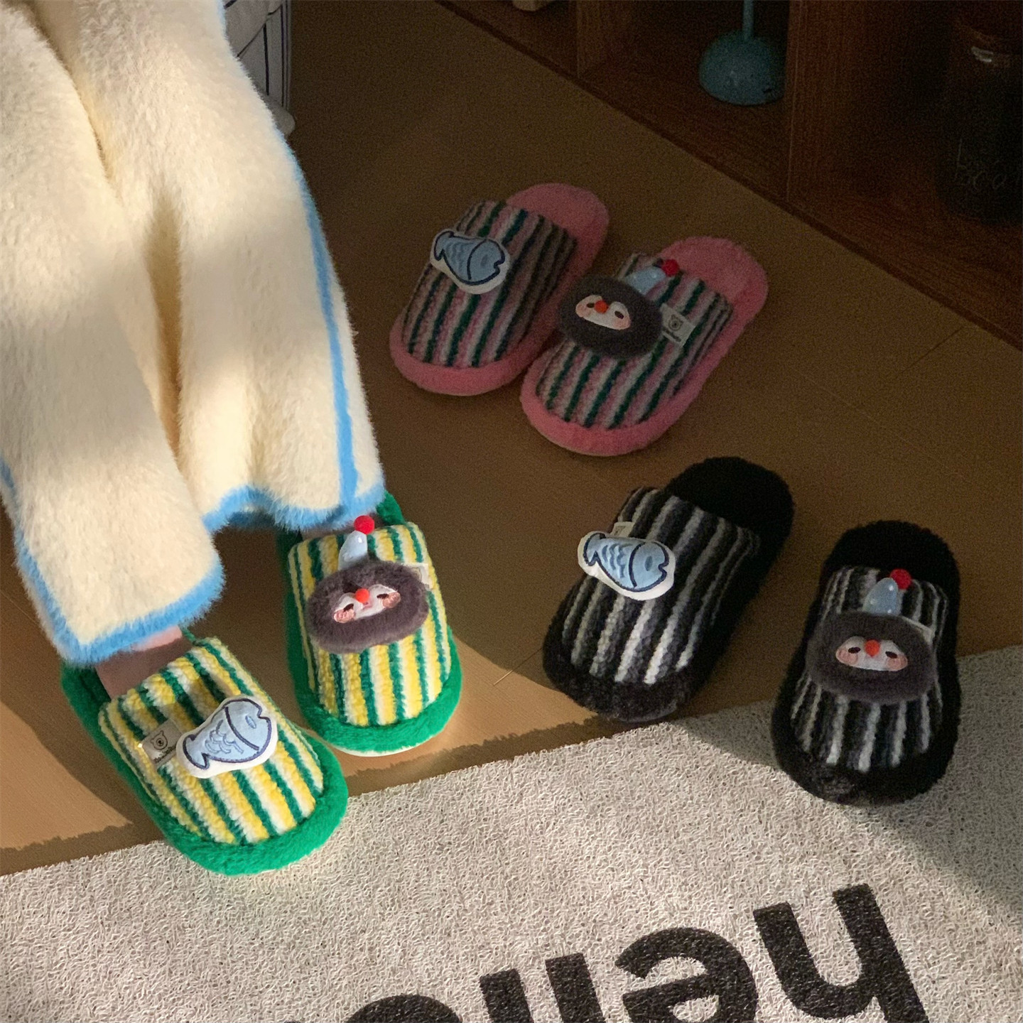 细细条 情侣撞色条纹防滑居家棉拖鞋秋冬可爱企鹅小鱼毛毛鞋男女,淘宝优惠券,粉丝福利购,淘宝优惠卷