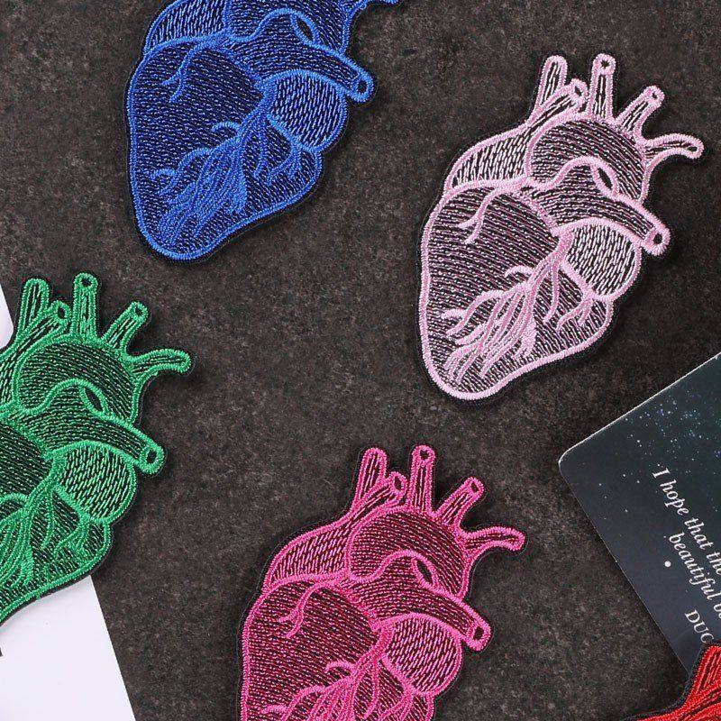 服装辅料绣花标章DIY徽章电脑背胶刺绣布标布贴补丁贴标绣心脏仔,淘宝优惠券,粉丝福利购,淘宝优惠卷