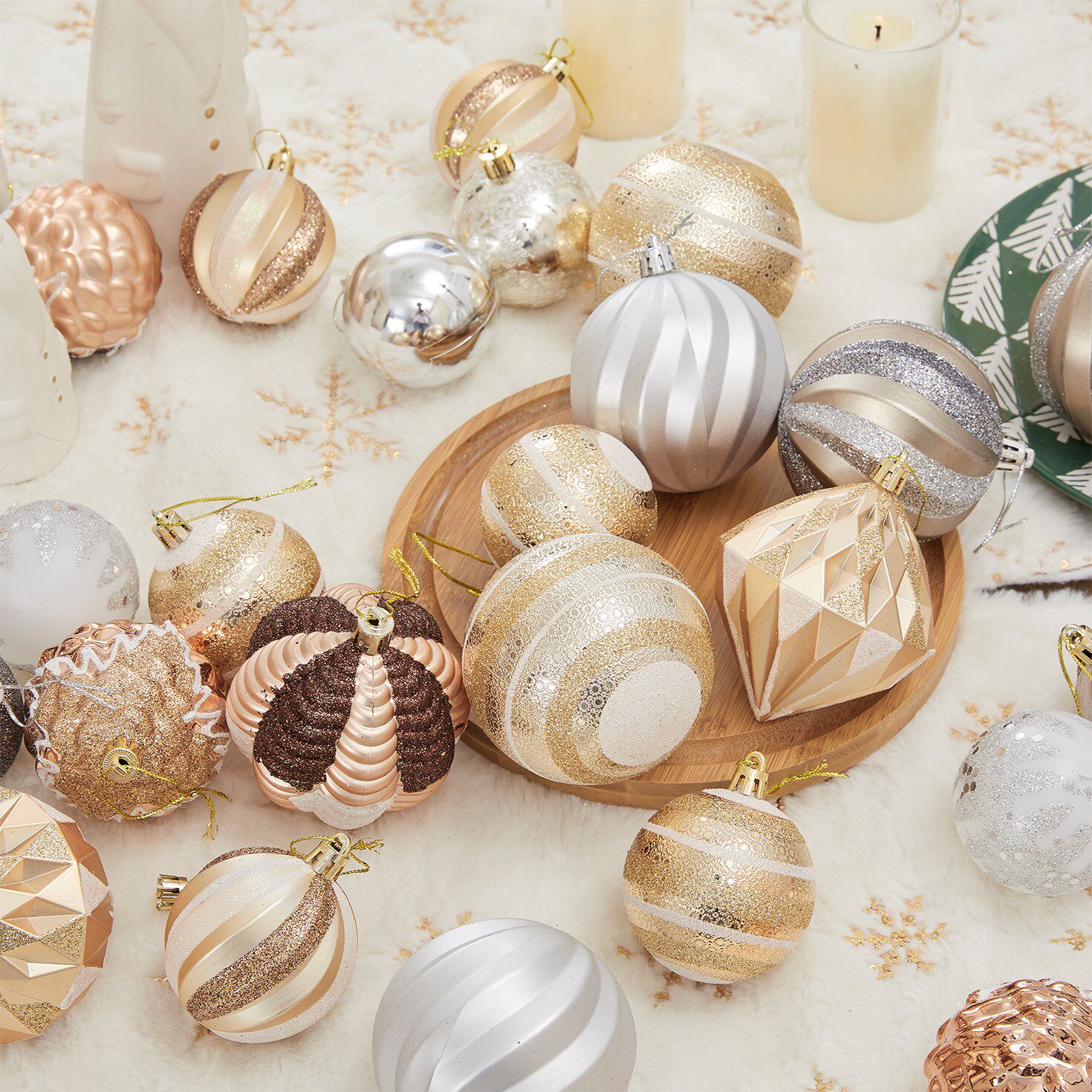 圣诞松果冰激凌彩绘球吊饰圣诞树挂件装饰球橱窗吊顶场景布置挂球