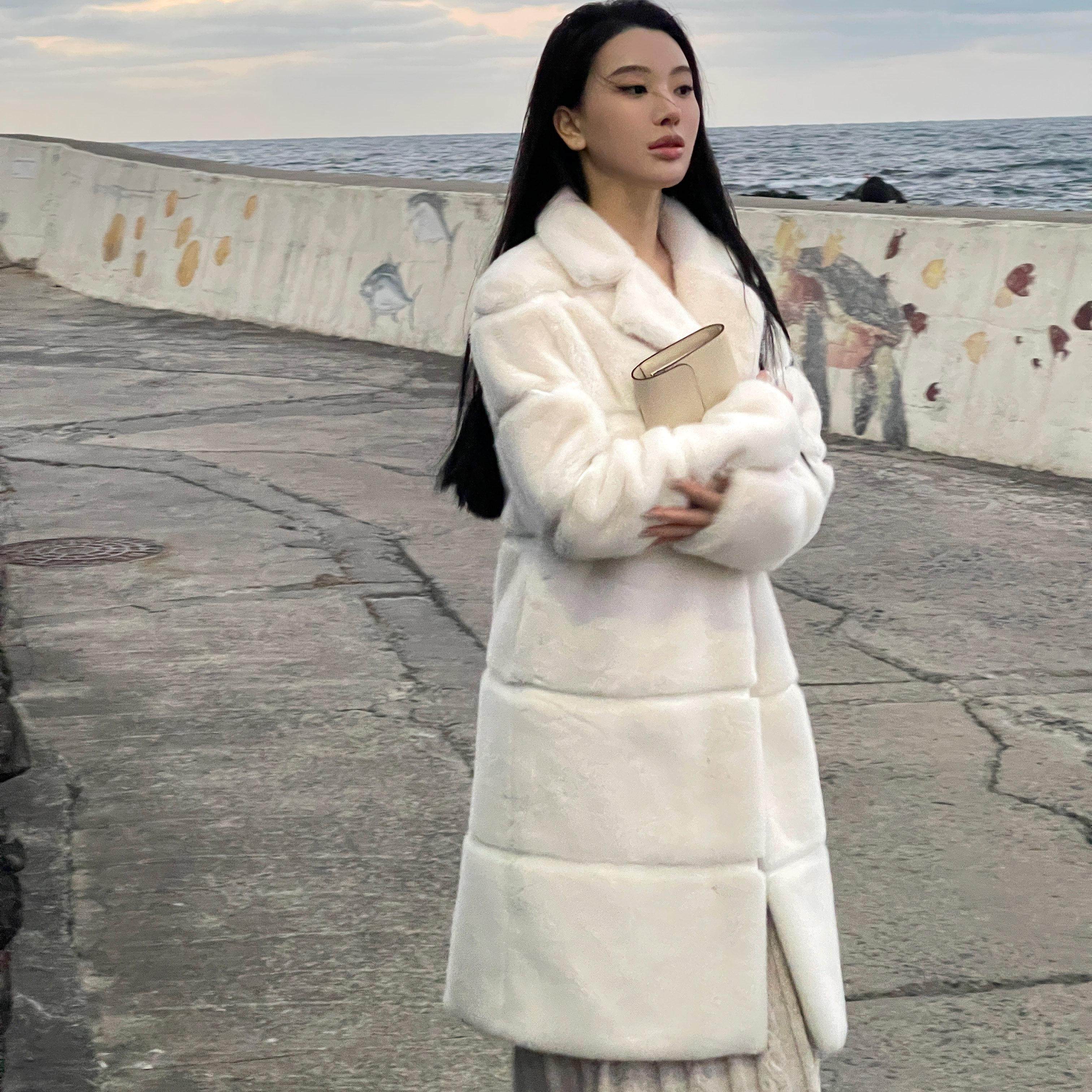 孙智惠zs「静奢腔调」 冬季显瘦遮肉西服领横纹拼皮仿貂毛皮草,淘宝优惠券,粉丝福利购,淘宝优惠卷