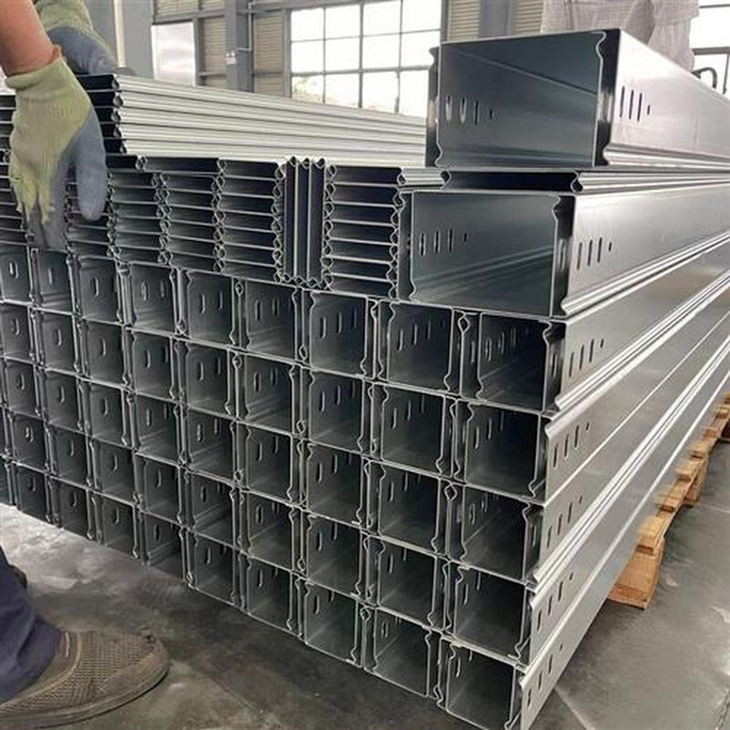 自锁密闭式镀锌桥架铝合金带隔板强弱电线槽带移动热浸锌,淘宝优惠券,粉丝福利购,淘宝优惠卷