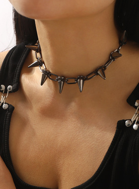 个性街拍嘻哈风柳钉黑色链条项链