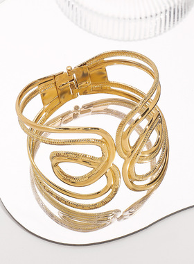 欧美跨境简约设计感开口弹簧扣高端手镯 小众复古镂空几何手饰女