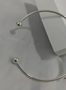 小时候被牛追过！羽毛很多很多 女士简约手镯很简约很有个性