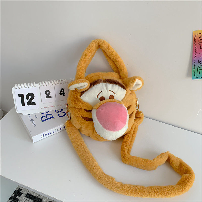 可爱跳跳虎年毛绒女新款日系手提包 纪希琳女士包袋