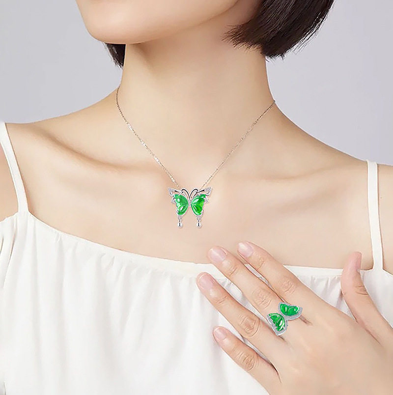 Cuiyingfu natural jade ice type sun green