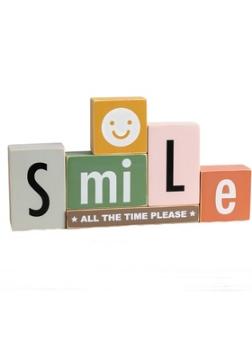 简约现代样板间儿童房绘画书桌摆件花器花艺画盘颜料南瓜软装饰品