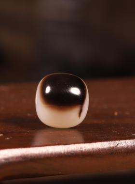 散珠老型珠和田玉手串