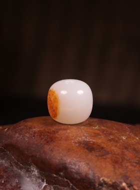 和田玉籽料白玉老型珠手串