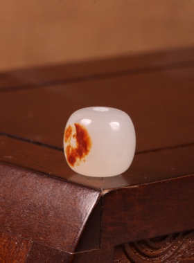 和田玉籽料红皮白玉老型珠散珠