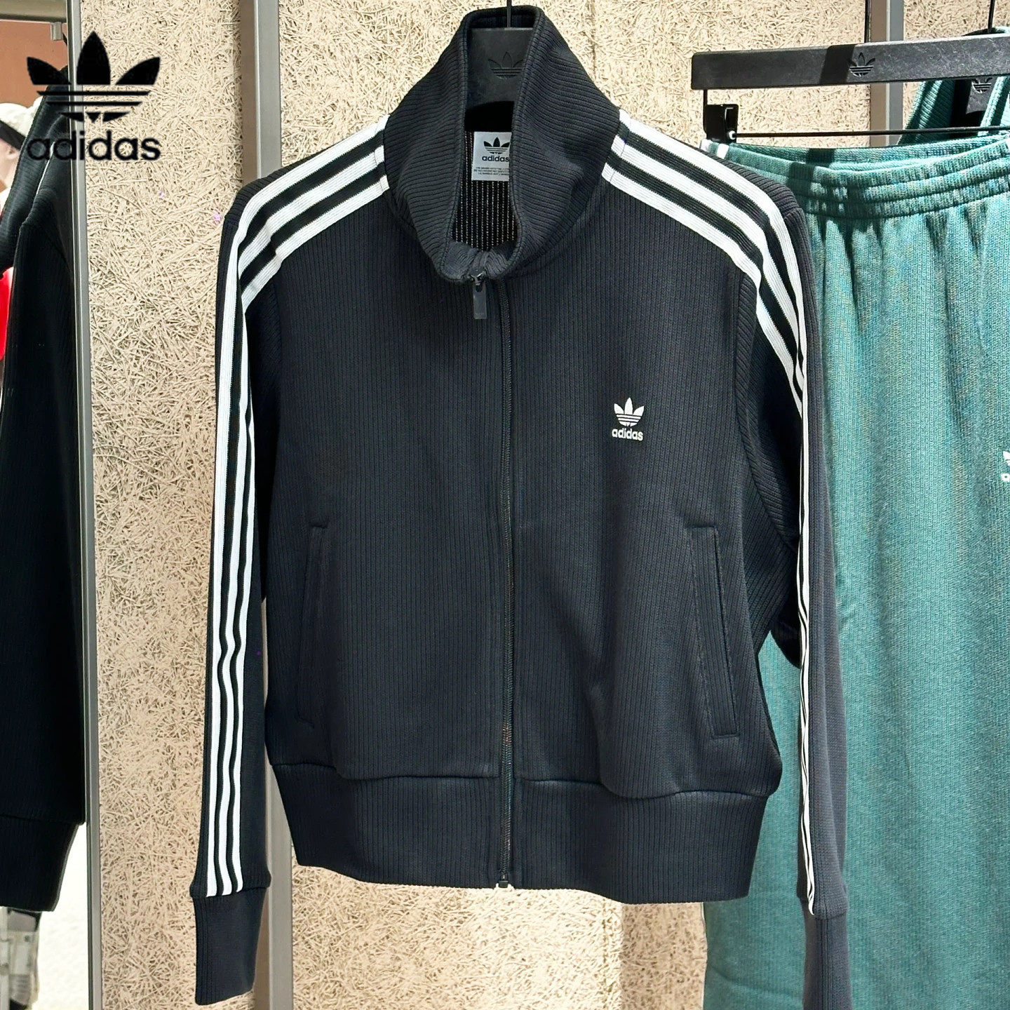 Adidas阿迪达斯三叶草女刺绣LOGO休闲针织短款外套IY7278 IW3162,淘宝优惠券,粉丝福利购,淘宝优惠卷