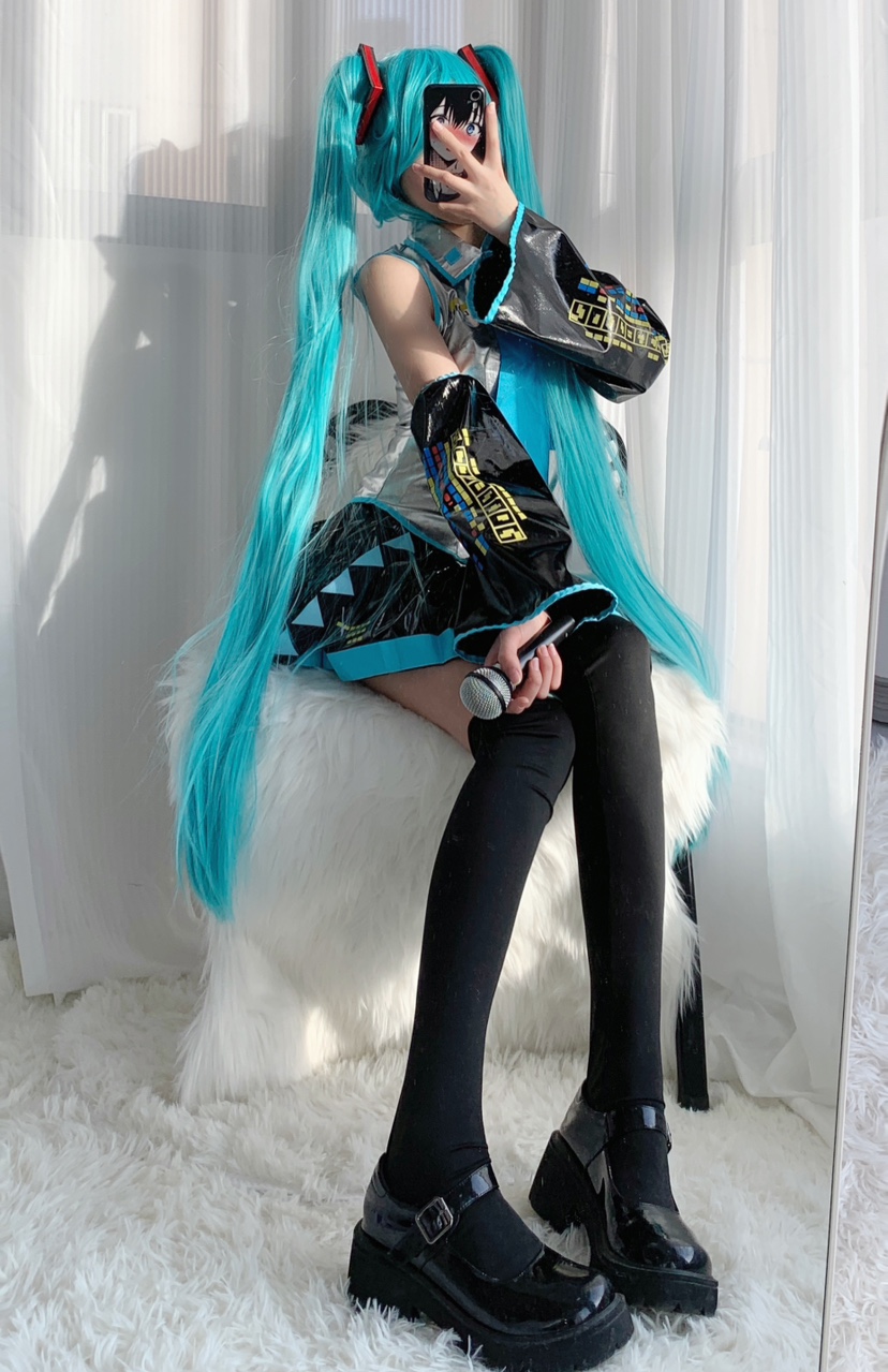 初音未来假发cos服MIKU服日本少女动漫白银漆皮JK女装cosplay套装 - 图2