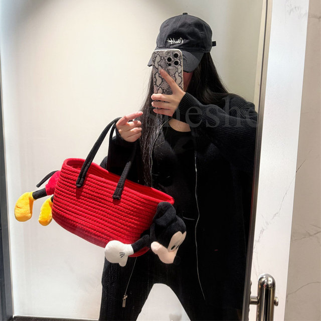 Hand-carrying bucket lunch box bag cute Mickey dish basket bag