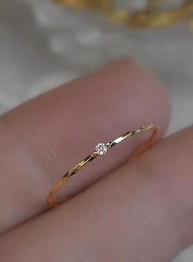 法国Gentle Motto新款铜材质镶嵌钻石叠戴戒指扭曲细圈极简设计