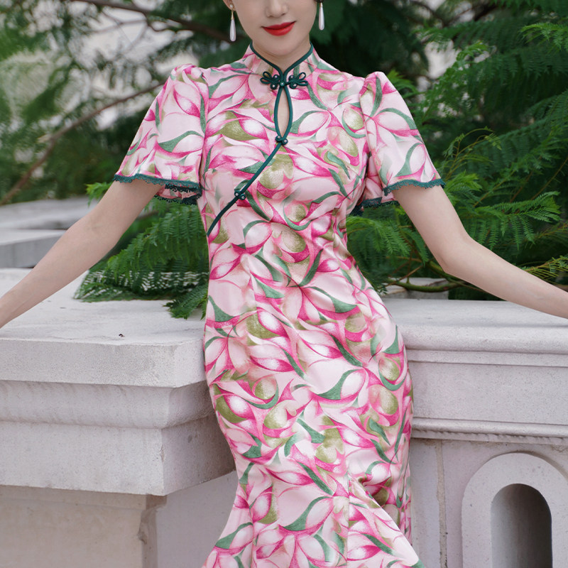 四美子粉色鱼尾旗袍嫣然2023连衣裙 四美子旗袍