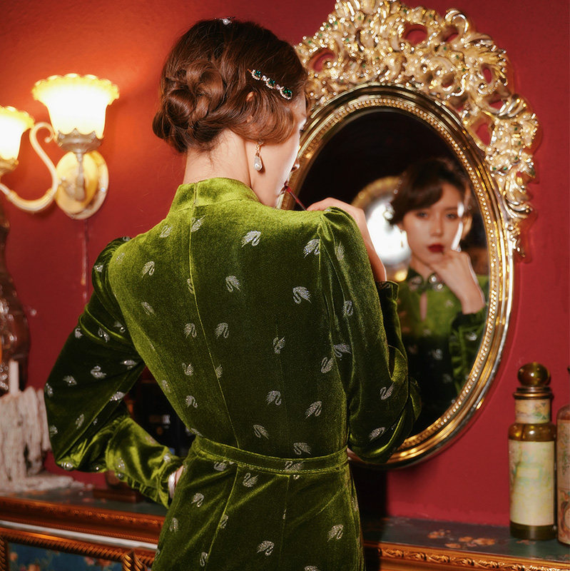 四美子中国风绿色旗袍天鹅湖连衣裙 四美子旗袍