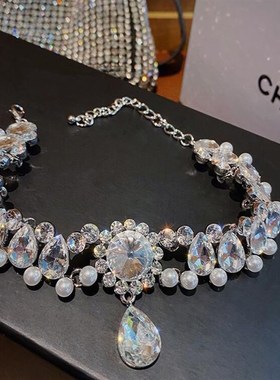 Exaggerated Crystal Chocker Necklace for Women Light Luxury