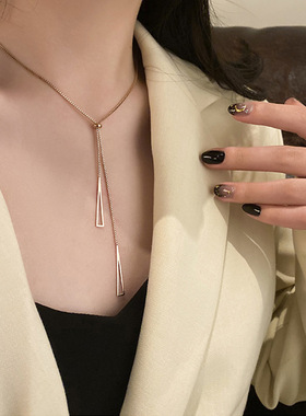 英国chrry koop韩国高品质玫瑰金时尚潮流三角流苏抽拉式钛钢