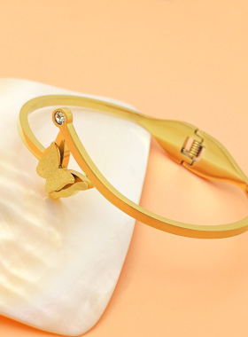 英国chrry koop18k玫瑰金磨砂蝴蝶手镯女钛钢不掉色简约手环活口