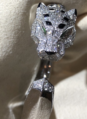 18K白金满钻宽版豹子手镯