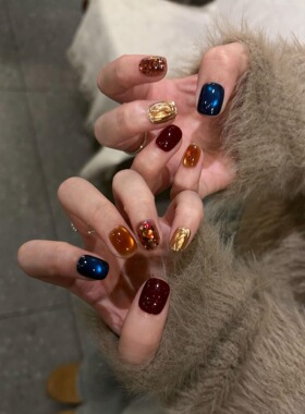 不晚· 狂欢派对ins轻奢猫眼魔镜粉短款显白美甲贴片纯手工穿戴甲
