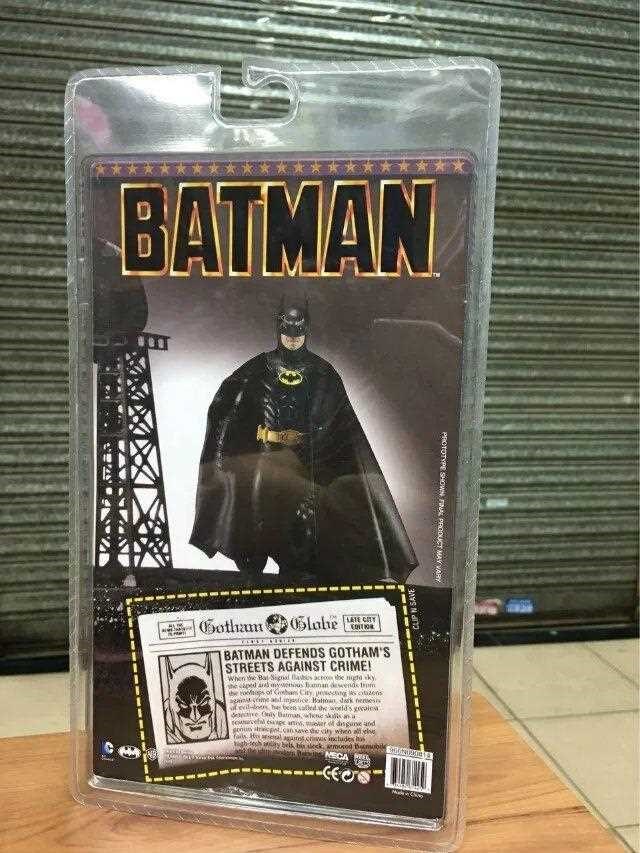 NECA 1989 Batman Michael Keaton 25th Anniversary PVC Action - 图0