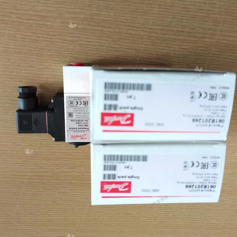 Danfoss压力开关MBC5000-1011-1CB04 061B201266 - 图1