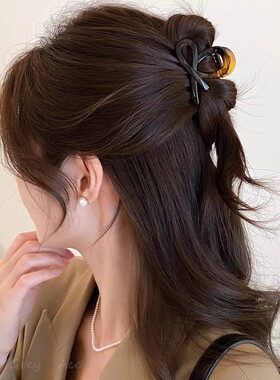 2026新款简约半扎发抓夹女蝴蝶结鲨鱼夹感后脑勺发夹百搭发饰