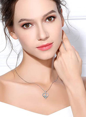 Heart-shaped Necklace Creative Mother's Day Gift Pendant