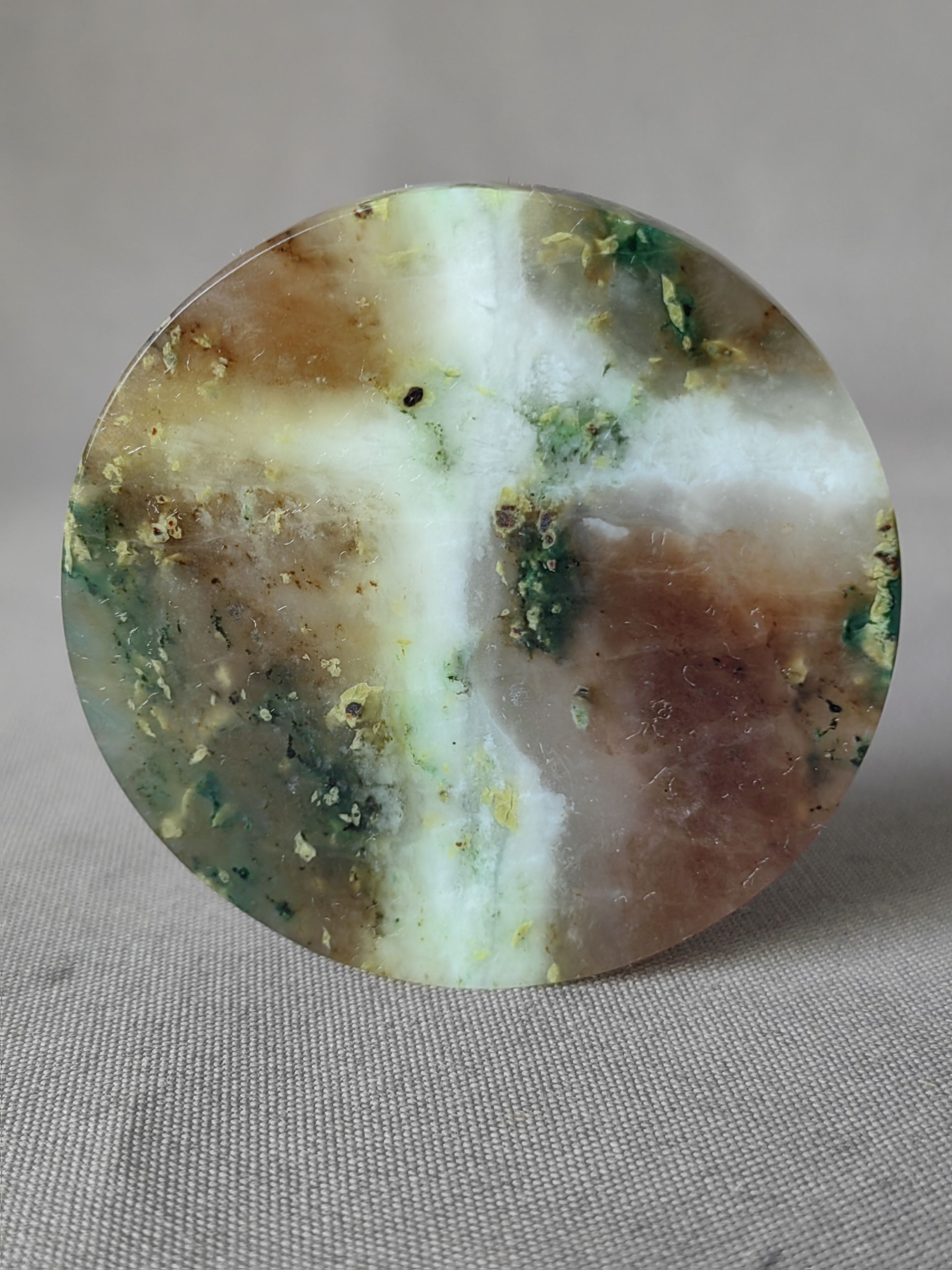 独玉收藏级冰底老水洞糖蓝绿十字平安无事牌,冰冰润润,三色为宝 - 图0