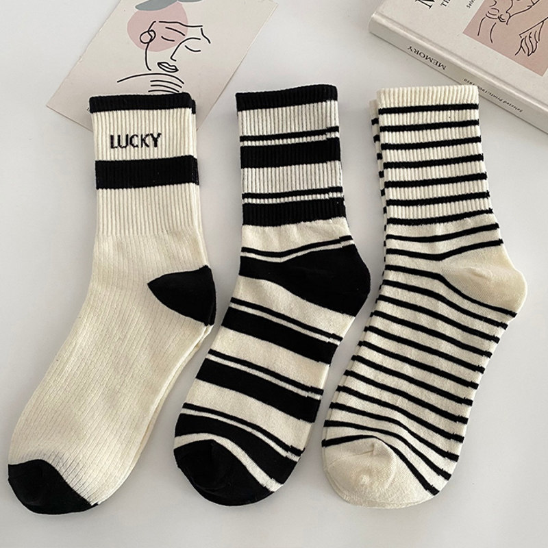 黑白条纹袜子女中筒袜春秋款棉袜ins潮日系外穿秋冬厚款网红潮袜
