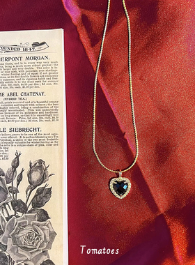 复古港风锆石黑色爱心项链