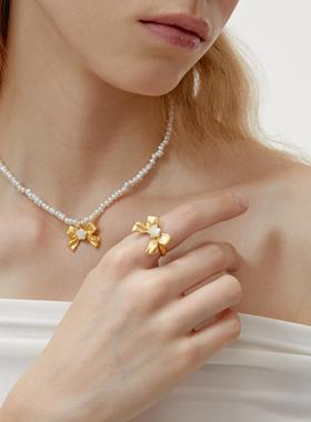 Sweet Wine玫瑰贝母哑光金属蝴蝶结戒指精致显白小众开口设计首饰